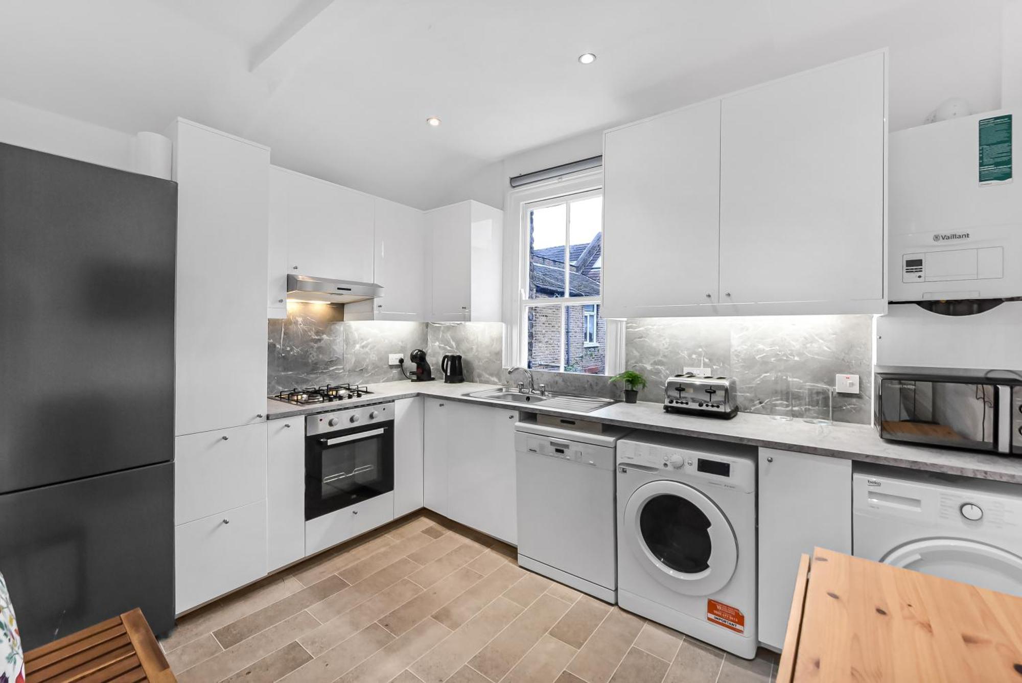 Groves 4 Bedroom, Shepherds Bush Londra Exterior foto